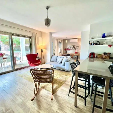 Cute Home, Modern 2 1 Stand Alone House With Garden, Near The Vakantiehuis Bodrum