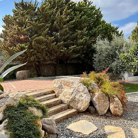 Cute Home, Modern 2 1 Stand Alone House With Garden, Near The *